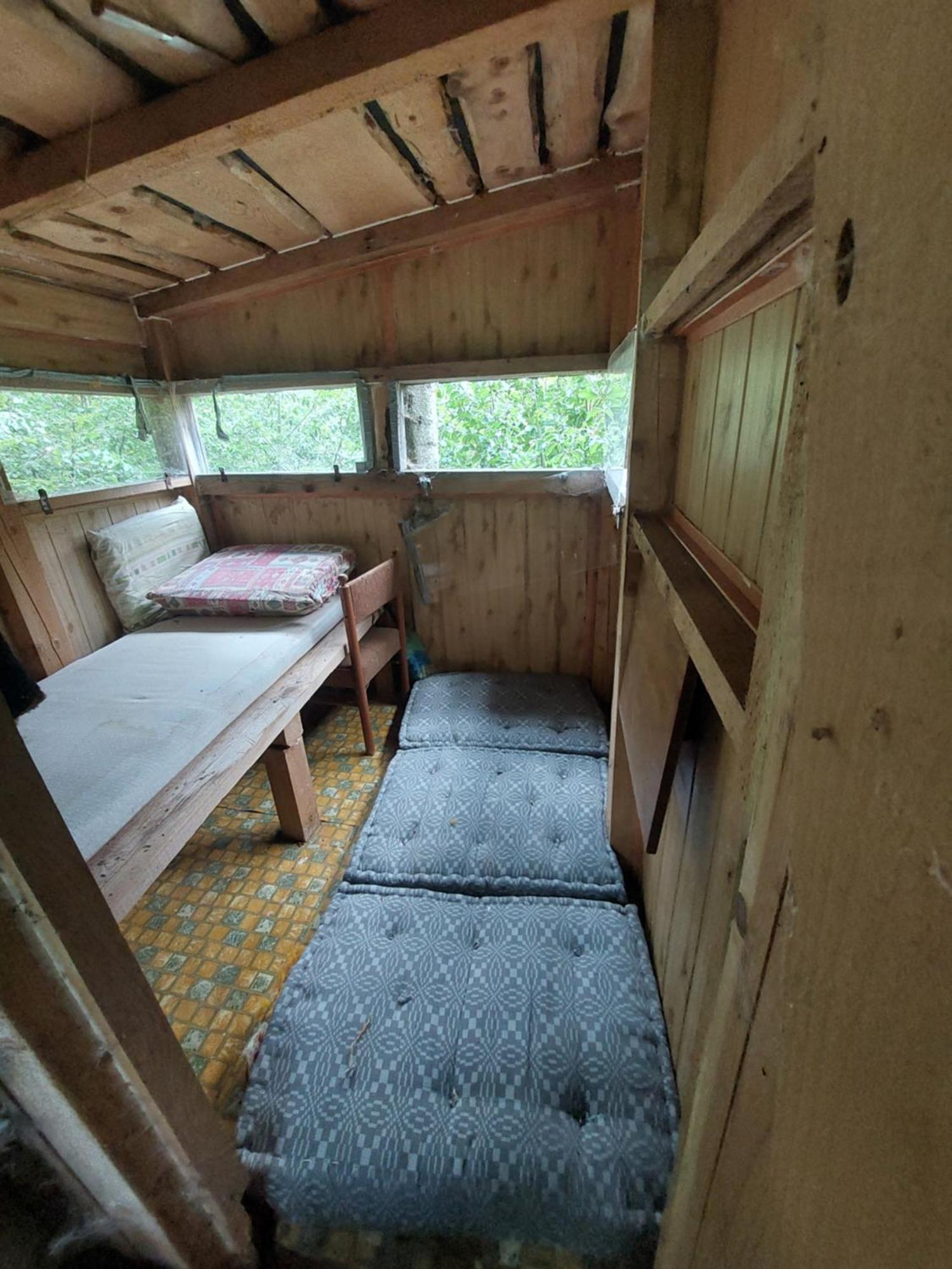 Tree House With Private Meadow In The Middle Of The Forest Кемпінг Битча (обец)